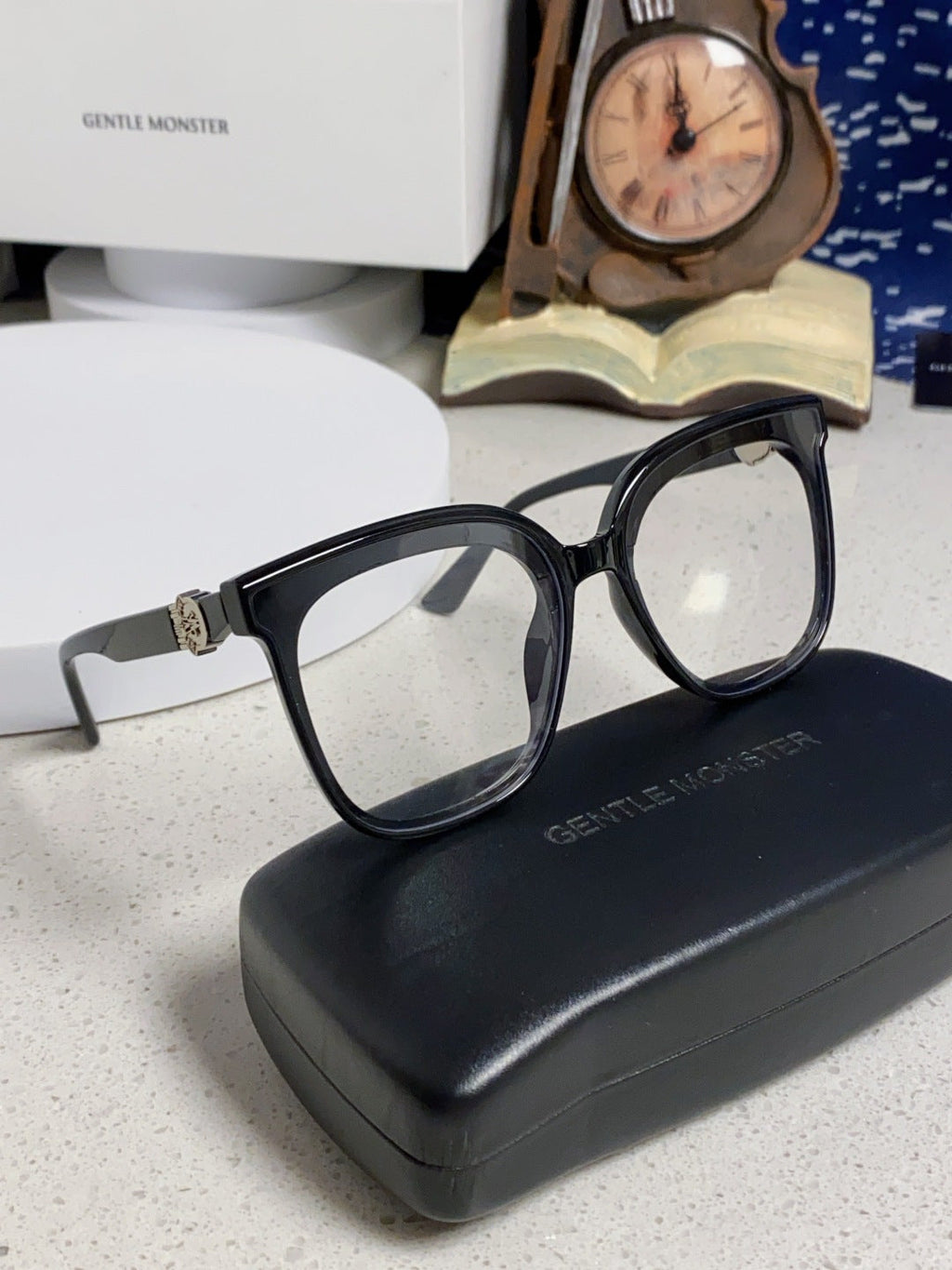 Gentle Monster SWIPE4 Square Gray Lens Sunglasses for Men & Women - 416489 - detail image 10
