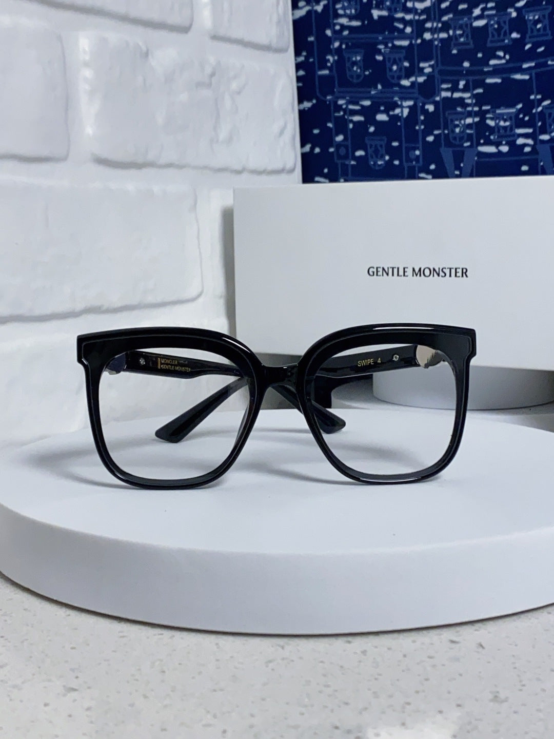 Gentle Monster SWIPE4 Square Gray Lens Sunglasses for Men & Women - 487988 - detail image 2