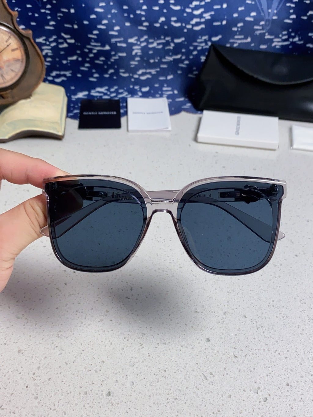 Gentle Monster SWIPE4 Square Black Lens Sunglasses for Men & Women - 416490 - detail image 4