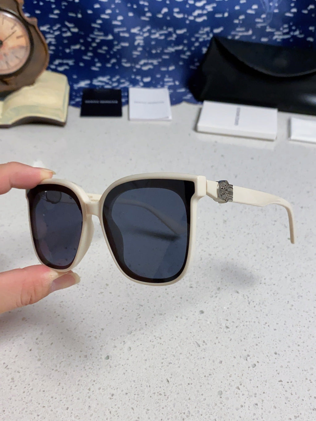 Gentle Monster SWIPE4 Square Black Lens Sunglasses for Men & Women - 487991 - detail image 6