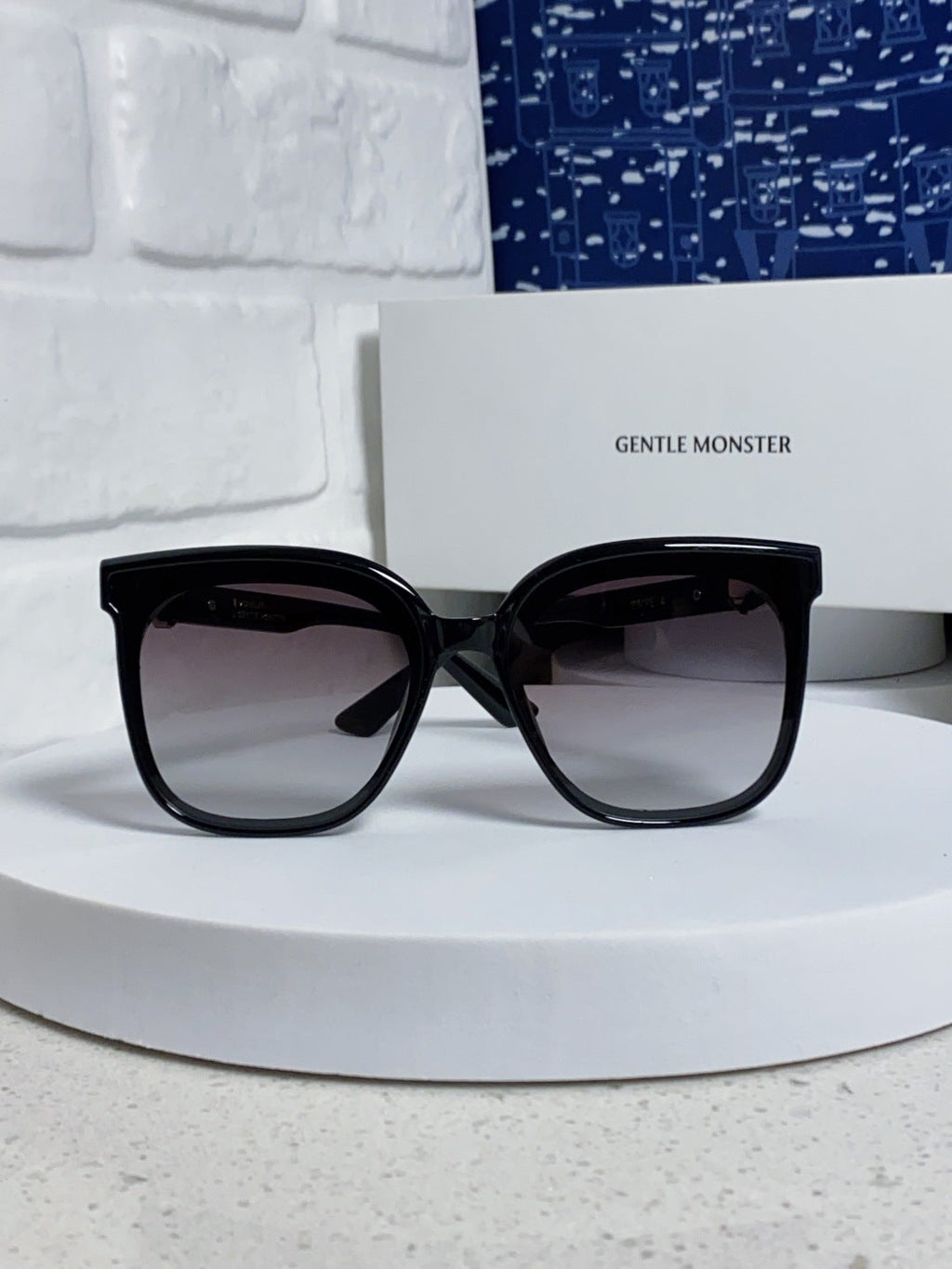 Gentle Monster SWIPE4 Square Gray Lens Sunglasses for Men & Women - 416493 - detail image 2