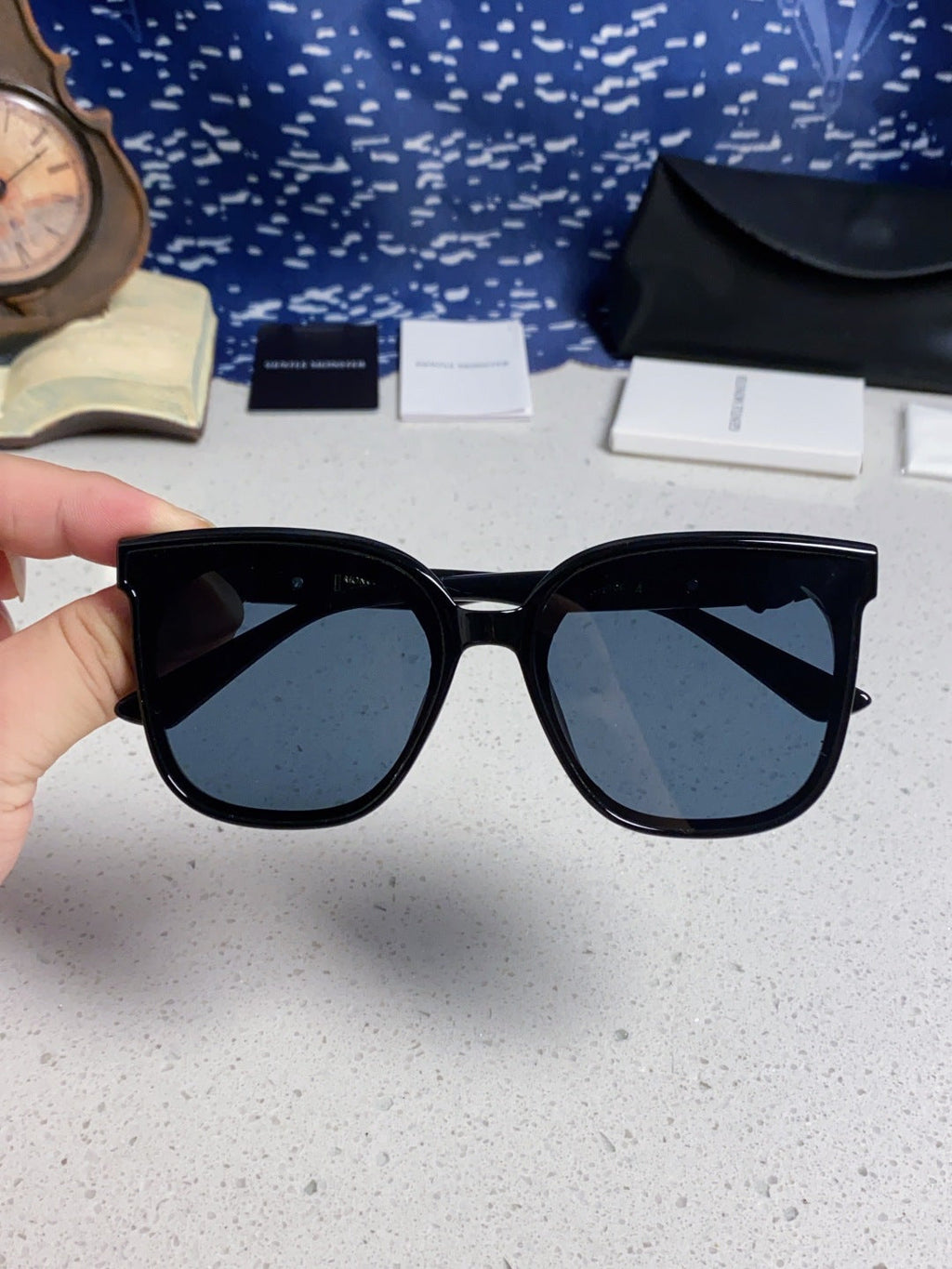 Gentle Monster SWIPE4 Square Black Lens Sunglasses for Men & Women - 416494 - detail image 4