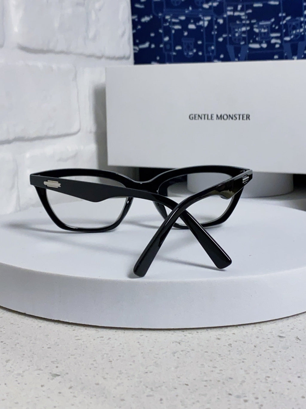 Gentle Monster LOTI Blue-Light Cat-Eye Silver Lens Sunglasses for Men - 432920 - detail image 3