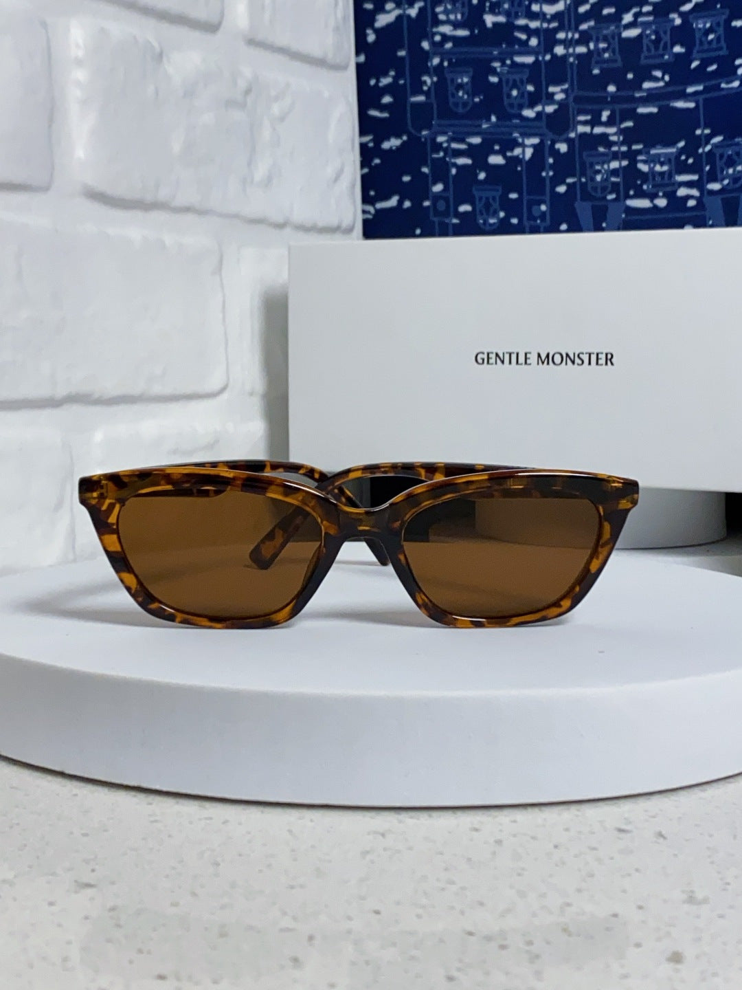Gentle Monster LOTI Blue-Light Cat-Eye Brown Lens Sunglasses for Men - 432923 - detail image 2