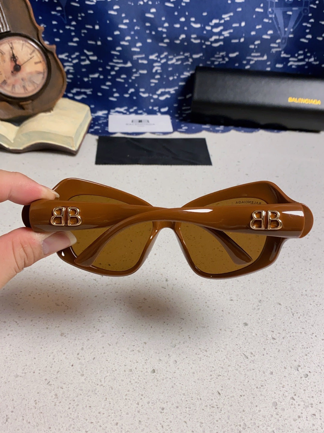 Balenciaga Oversized Brown Lens Sunglasses for Women - 432529 - detail image 5