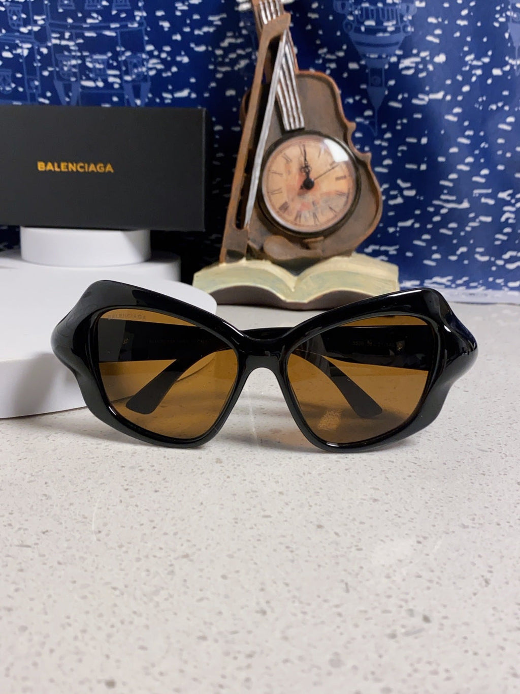 Balenciaga Oversized Brown Lens Sunglasses for Women - 432532 - detail image 9
