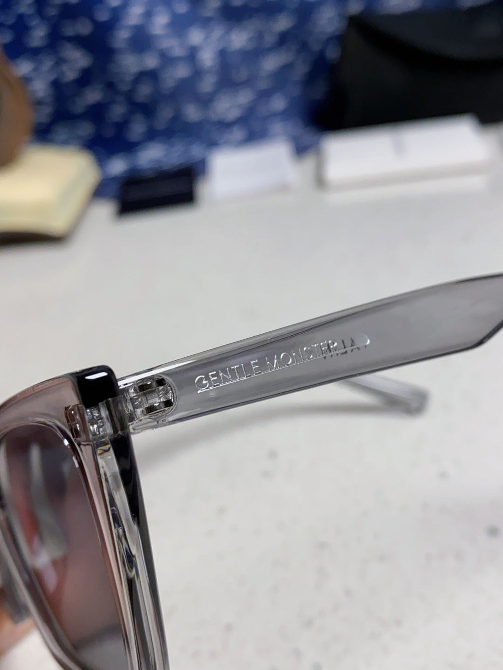 Gentle Monster TALIN Cat-Eye Black Lens Sunglasses for Men & Women - 358888 - detail image 7