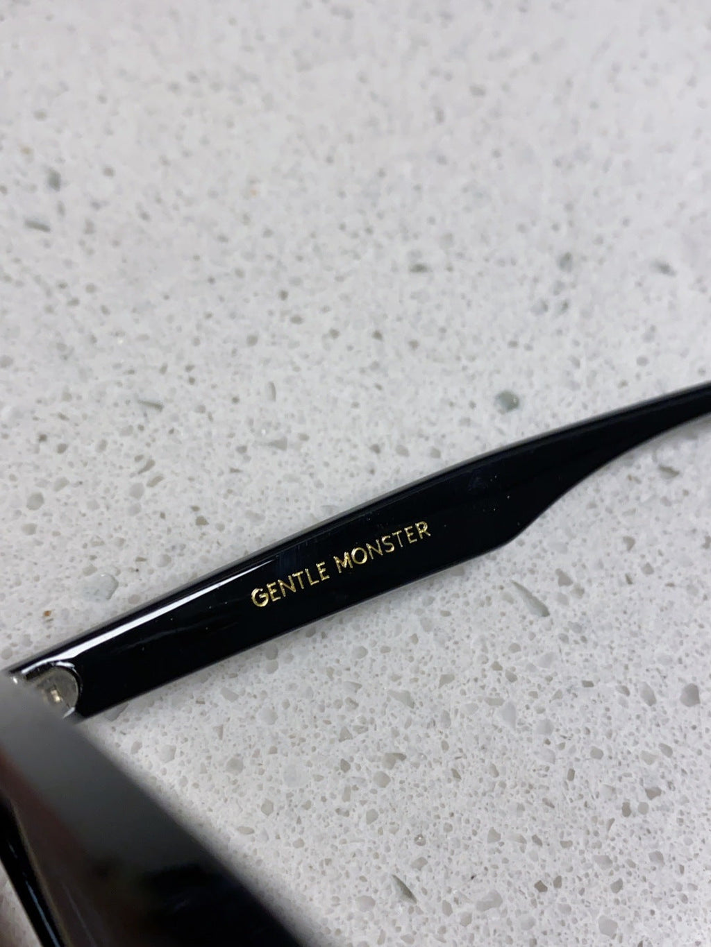 Gentle Monster TALIN Cat-Eye Black Lens Sunglasses for Men & Women - 358890 - detail image 8