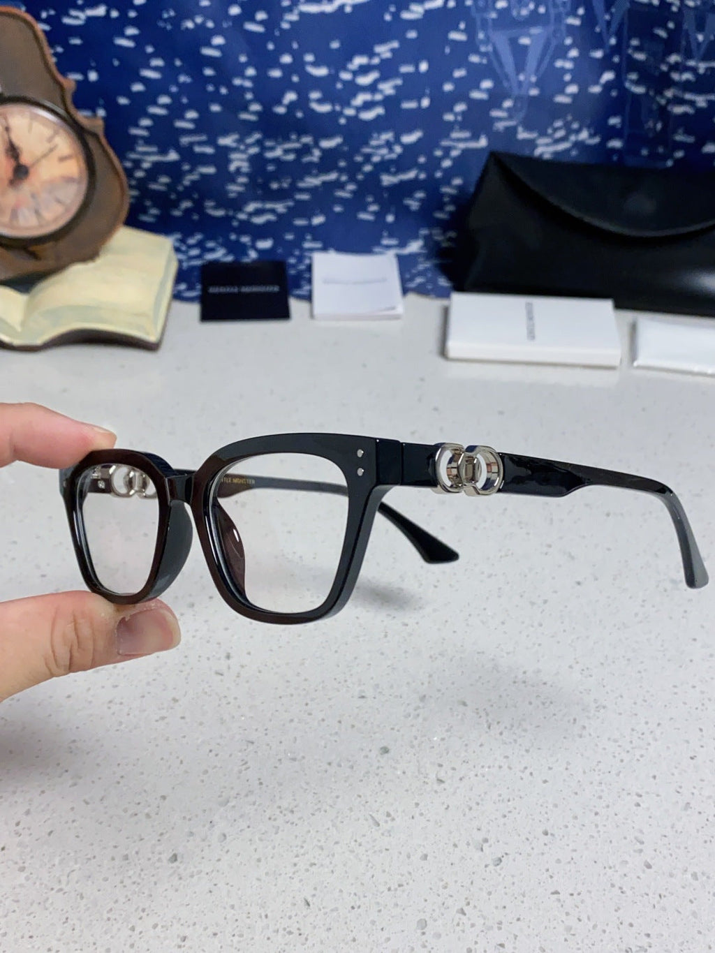 Gentle Monster XOXO Square Silver Lens Sunglasses for Men & Women - 158673 - detail image 6