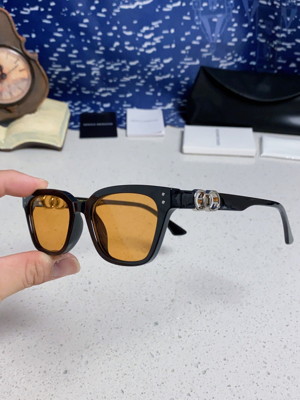 Gentle Monster XOXO Square Brown Lens Sunglasses for Men & Women - 432974 - detail image 6
