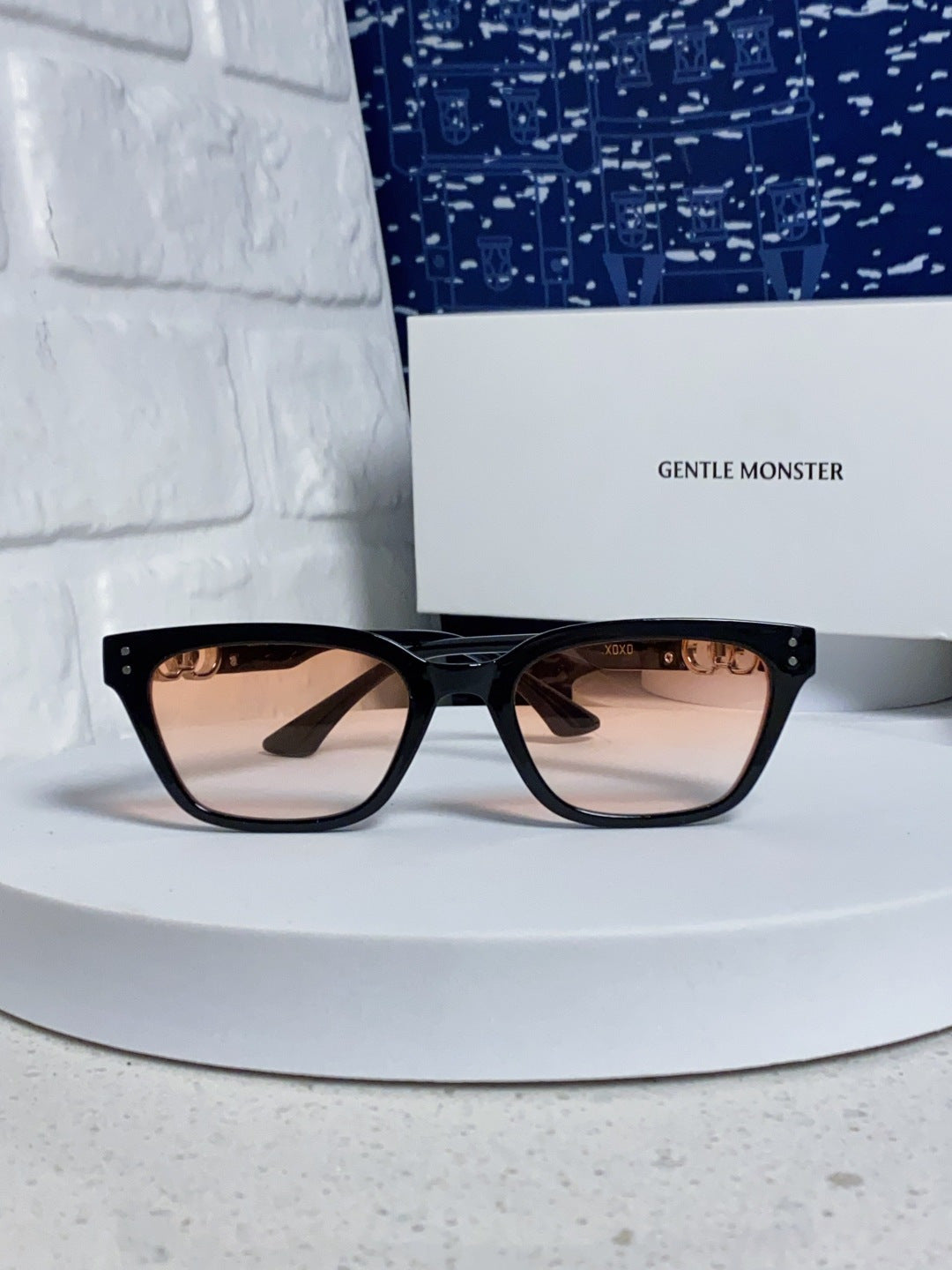 Gentle Monster XOXO Square Brown Lens Sunglasses for Men & Women - 158675 - detail image 2