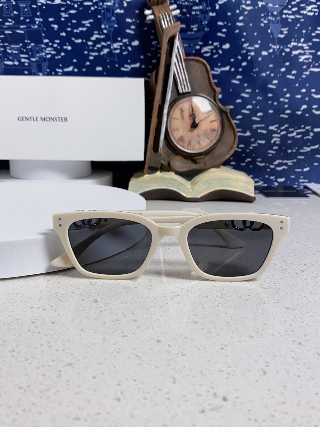 Gentle Monster XOXO Square Silver Lens Sunglasses for Men & Women - 158678 - detail image 8