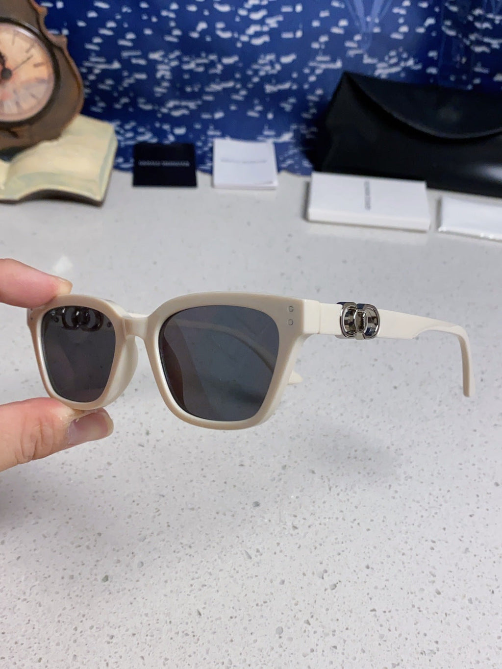 Gentle Monster XOXO Square Silver Lens Sunglasses for Men & Women - detail image 6