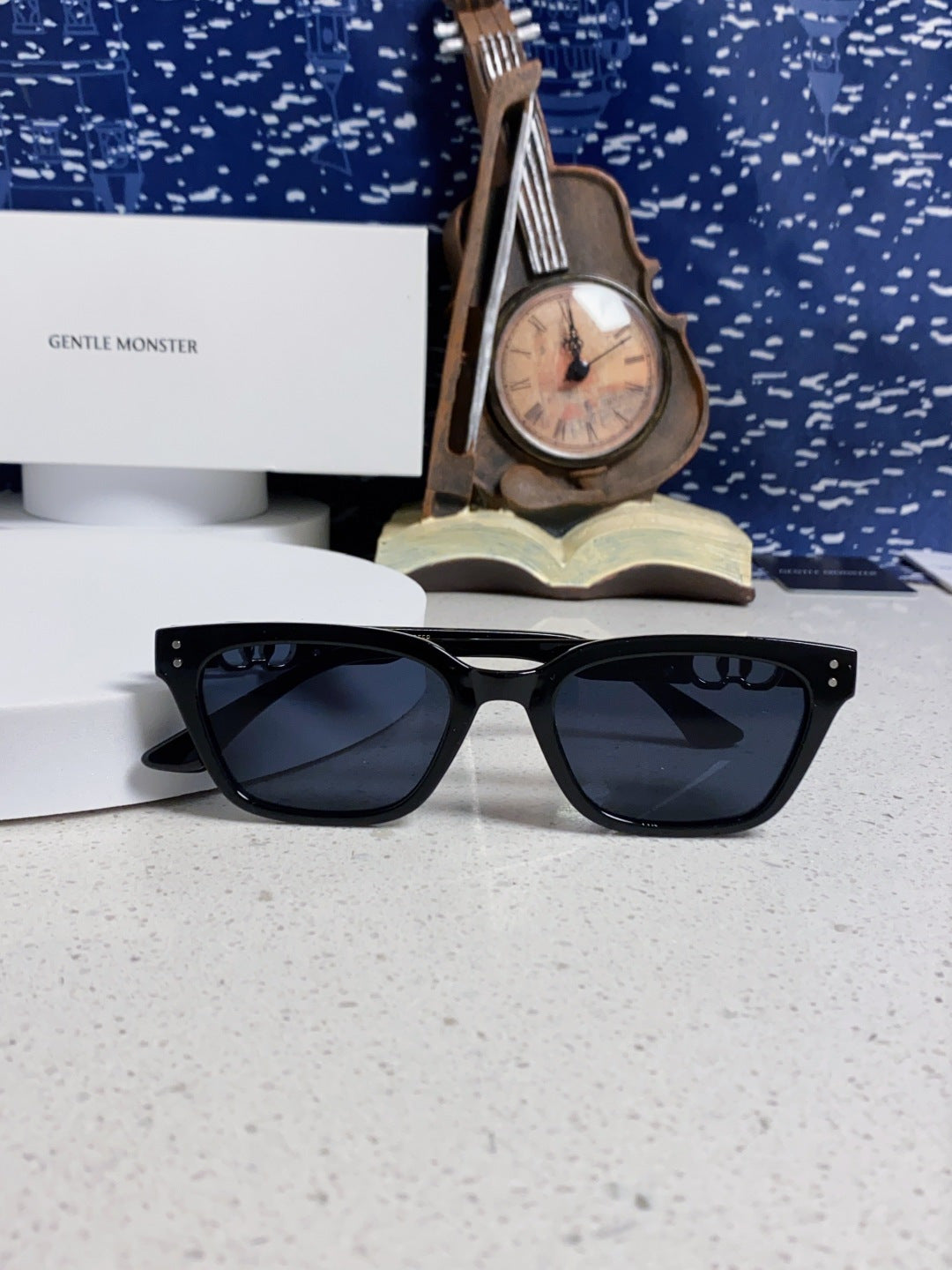 Gentle Monster XOXO Square Black Lens Sunglasses for Men & Women - 158679 - detail image 9