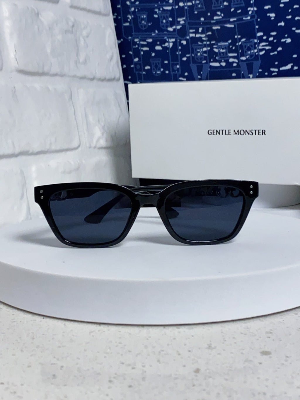 Gentle Monster XOXO Square Black Lens Sunglasses for Men & Women - 158679 - detail image 2