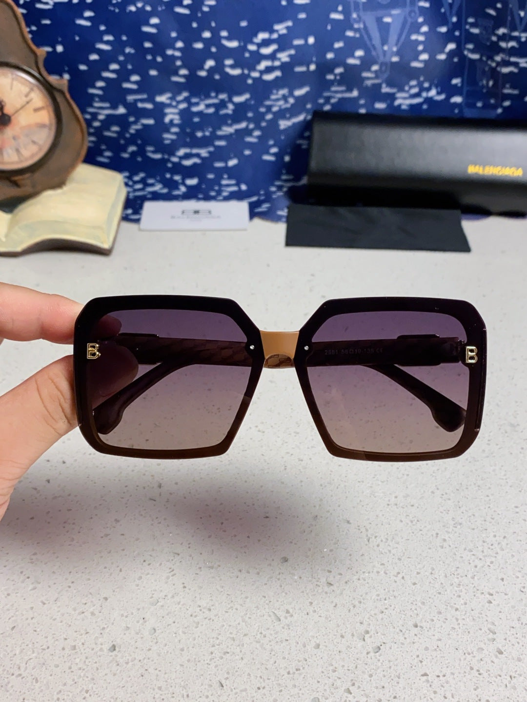 Balenciaga Square Gray Lens Sunglasses for Men & Women - 158572 - detail image 4