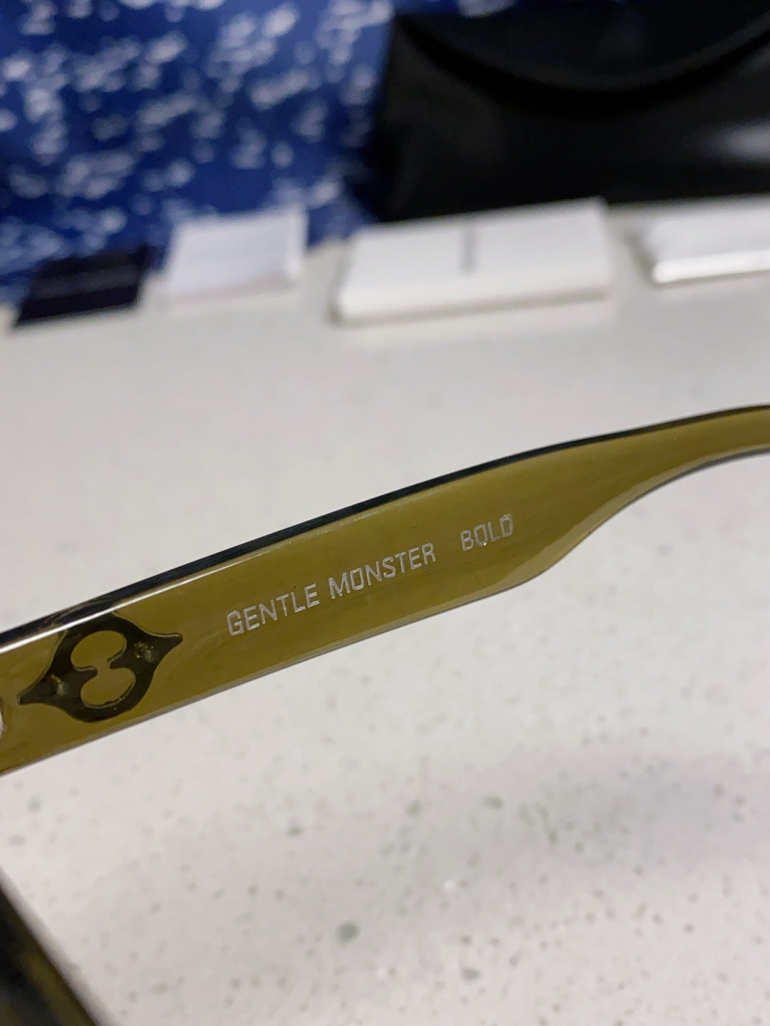 Gentle Monster 27AND7 Cat-Eye Black Lens Sunglasses for Men & Women - 358876 - detail image 8