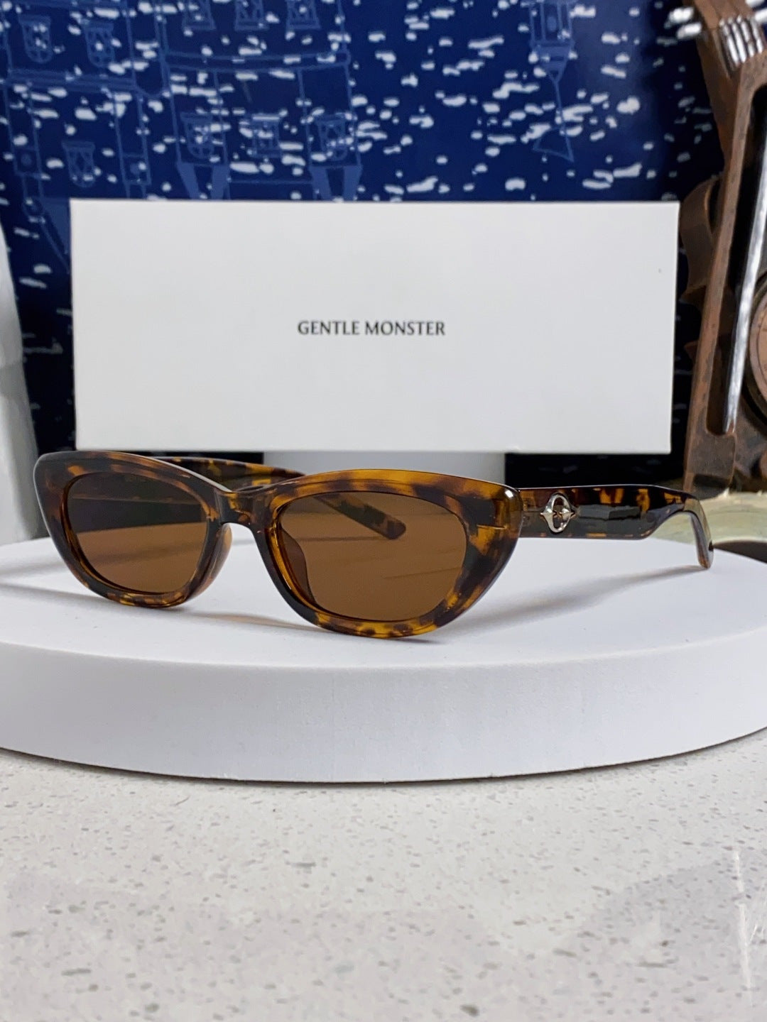 Gentle Monster 27AND7 Cat-Eye Brown Lens Sunglasses for Men & Women - 358878