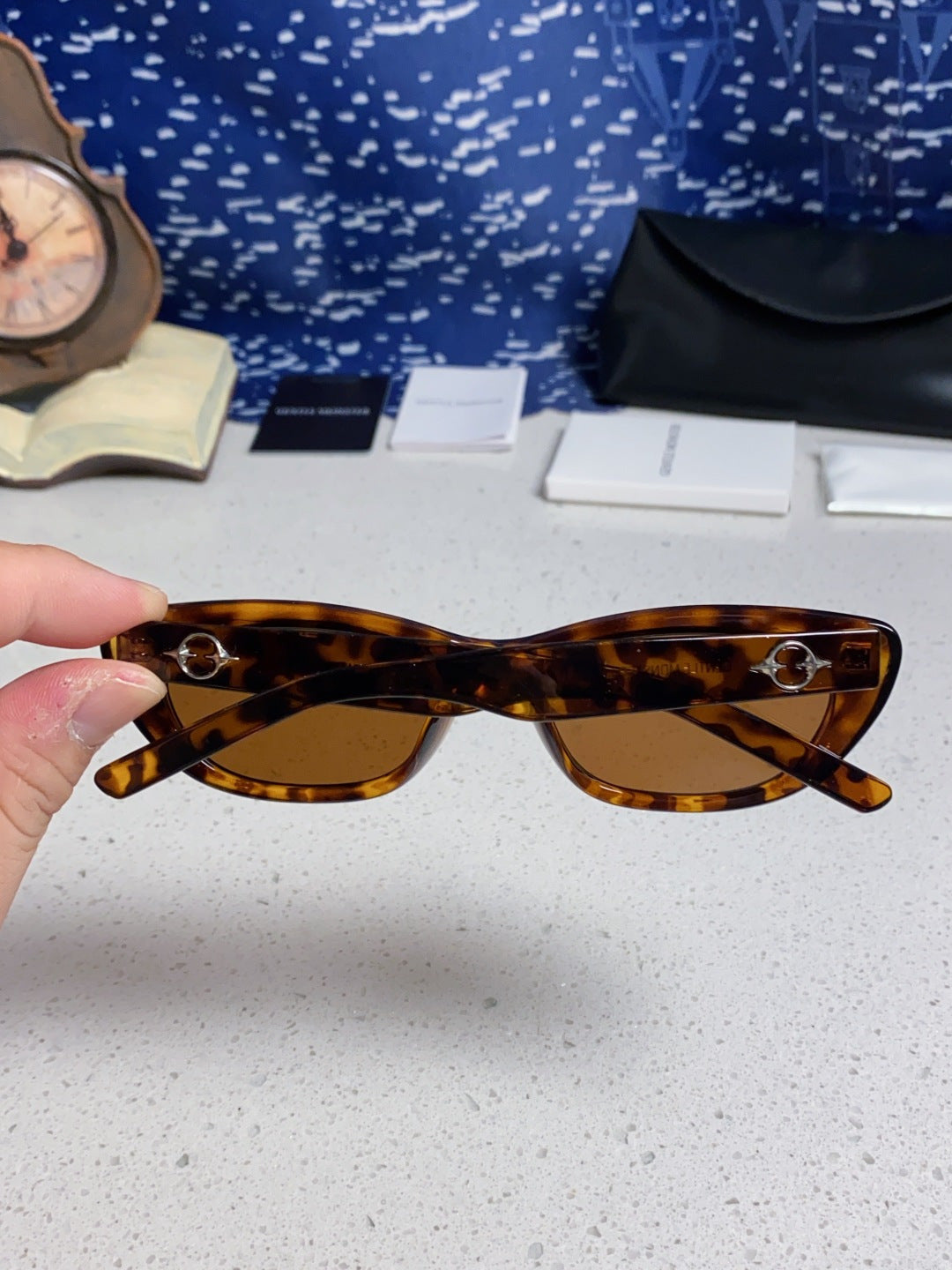 Gentle Monster 27AND7 Cat-Eye Brown Lens Sunglasses for Men & Women - 358878 - detail image 5