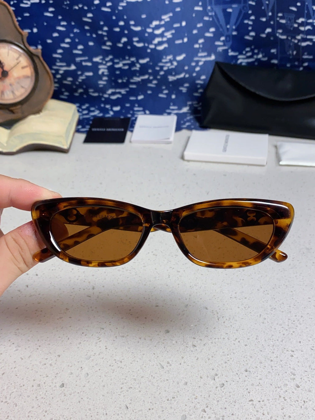 Gentle Monster 27AND7 Cat-Eye Brown Lens Sunglasses for Men & Women - detail image 4