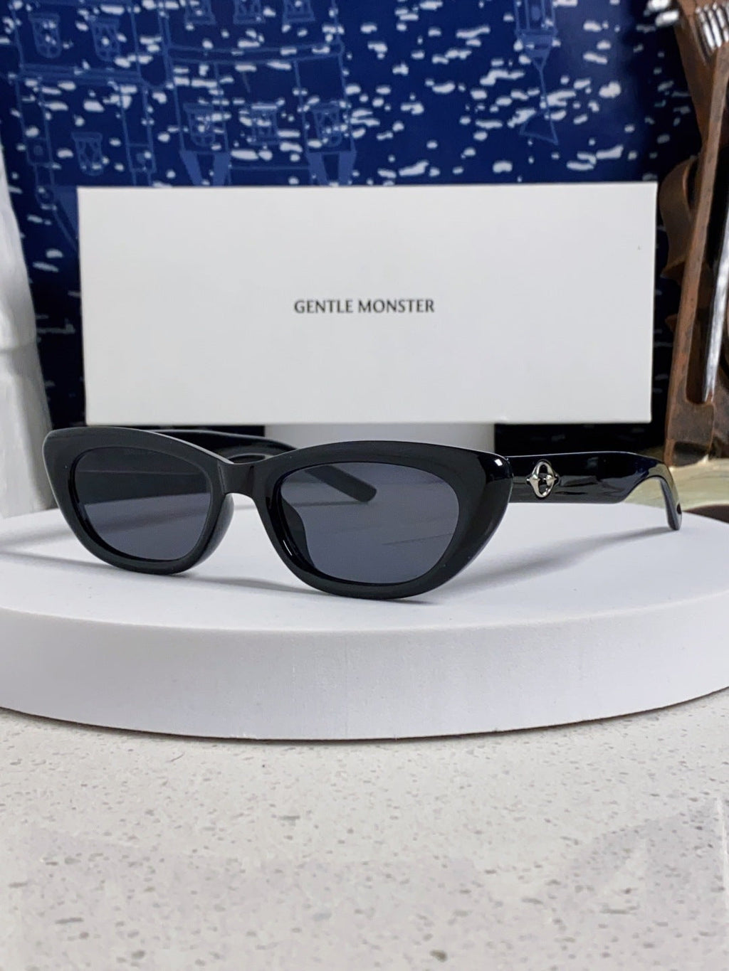 Gentle Monster 27AND7 Cat-Eye Black Lens Sunglasses for Men & Women