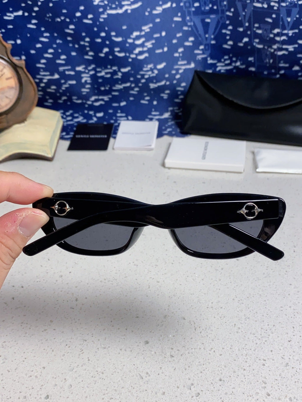Gentle Monster 27AND7 Cat-Eye Black Lens Sunglasses for Men & Women - detail image 5