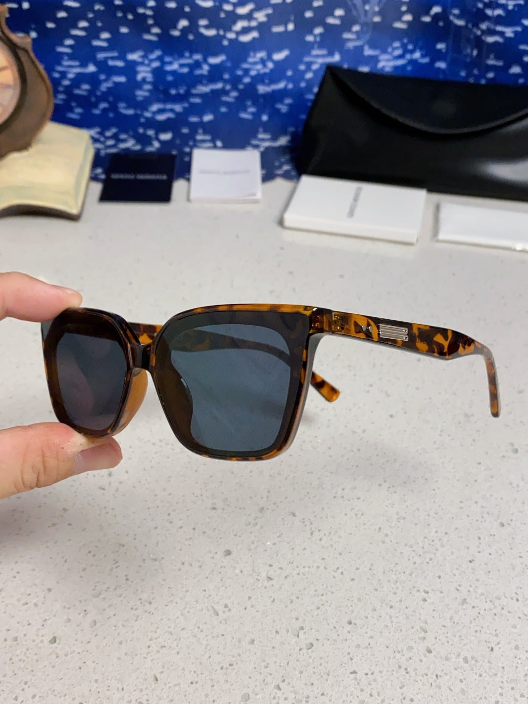 Gentle Monster MONDO Square Black Lens Sunglasses for Men & Women - 358893 - detail image 6