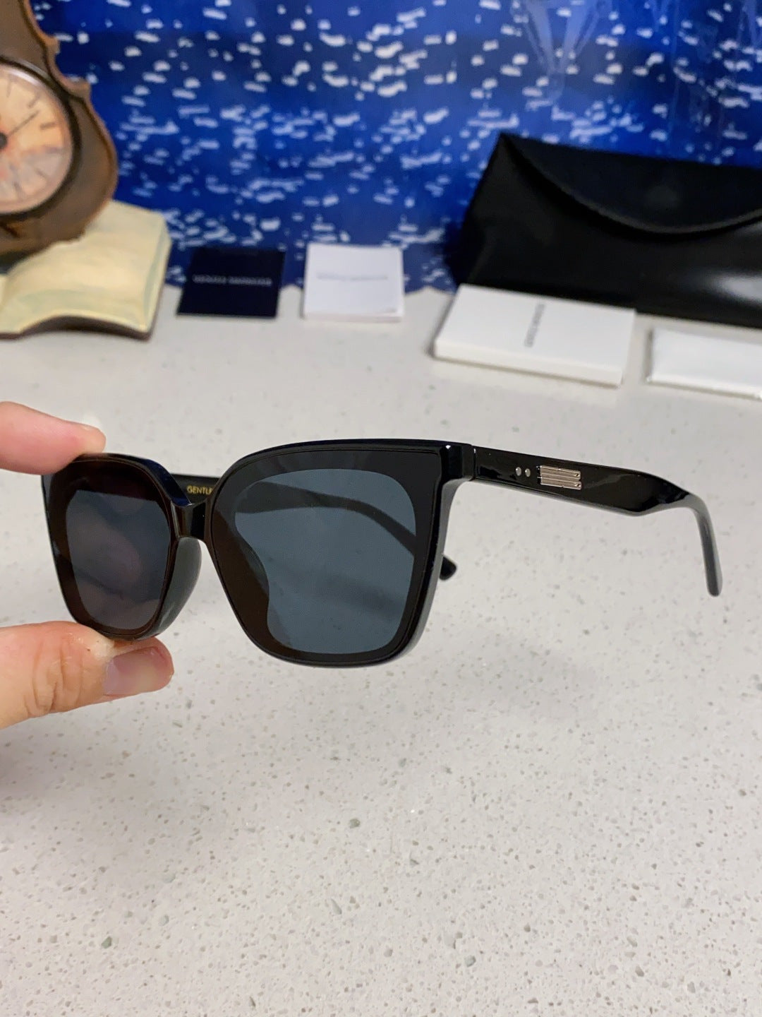 Gentle Monster MONDO Square Black Lens Sunglasses for Men & Women - 358895 - detail image 6