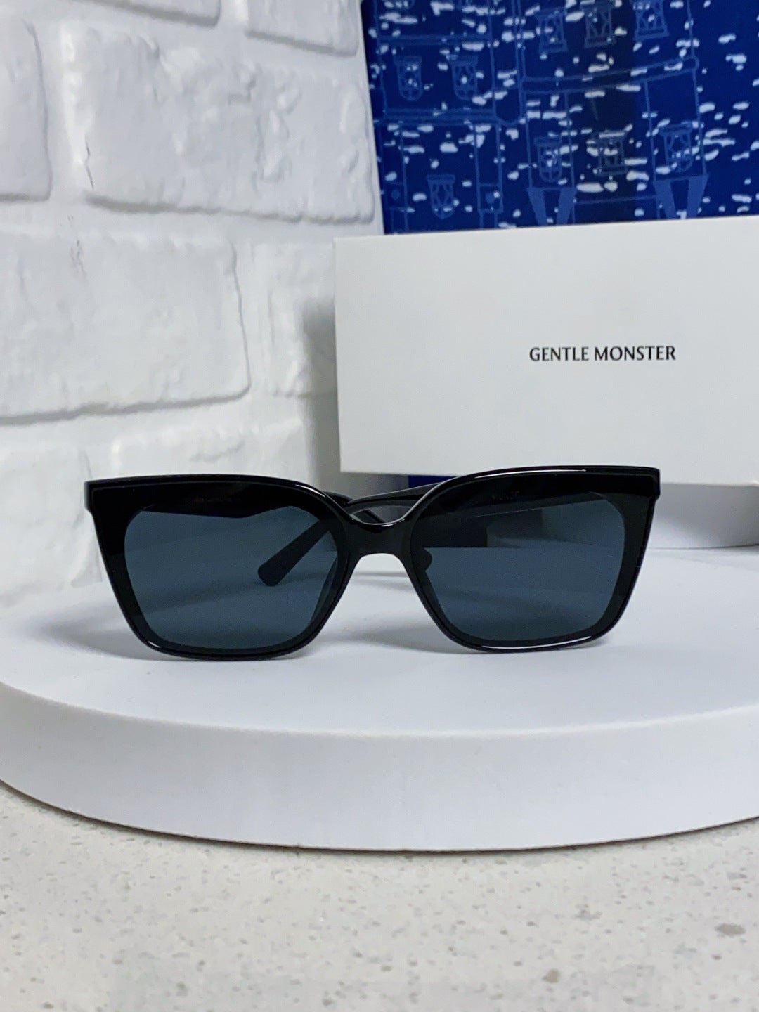 Gentle Monster MONDO Square Black Lens Sunglasses for Men & Women - 358895 - detail image 2