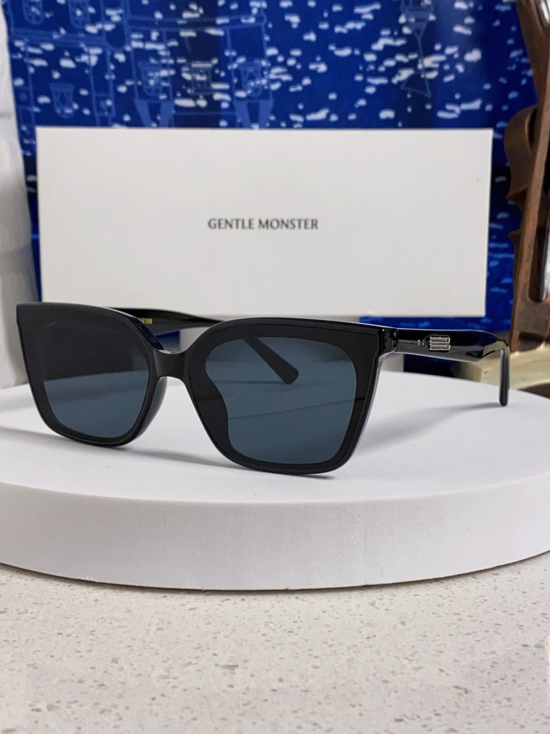 Gentle Monster MONDO Square Black Lens Sunglasses for Men & Women - 358895
