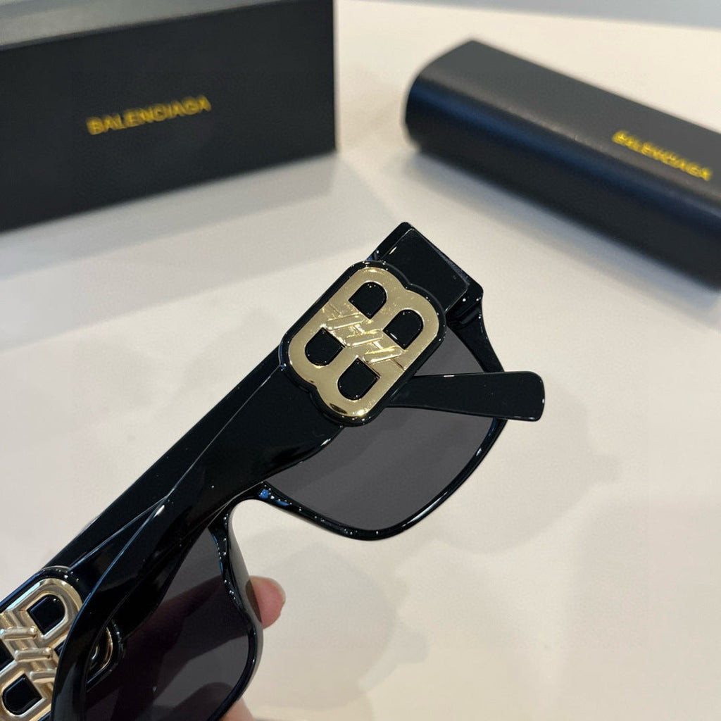 Balenciaga Rectangular Black Lens Sunglasses for Men & Women - 416137 - detail image 8