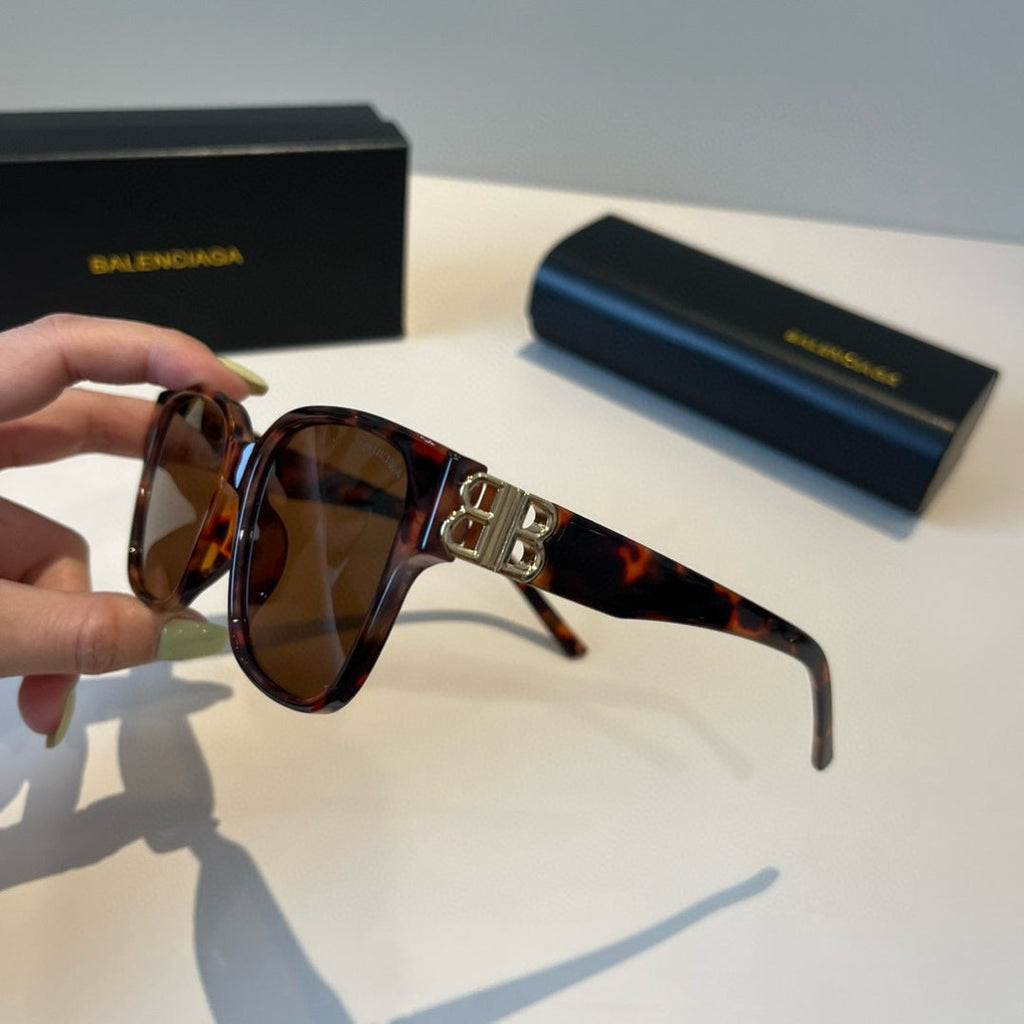 Balenciaga Folding Square Black Lens Sunglasses for Men & Women - 416141 - detail image 4