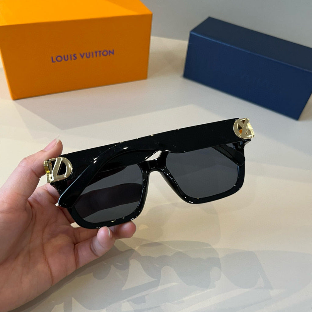 Louis Vuitton Slim Black Lens Sunglasses for Men & Women - 431137 - detail image 6