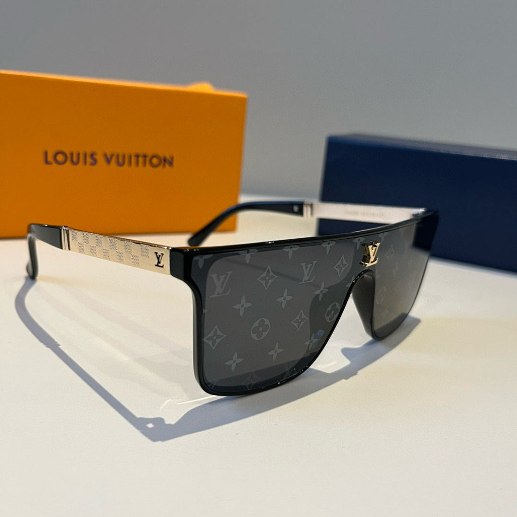 Louis Vuitton Metal Aviator Black Lens Sunglasses for Men & Women - 431138