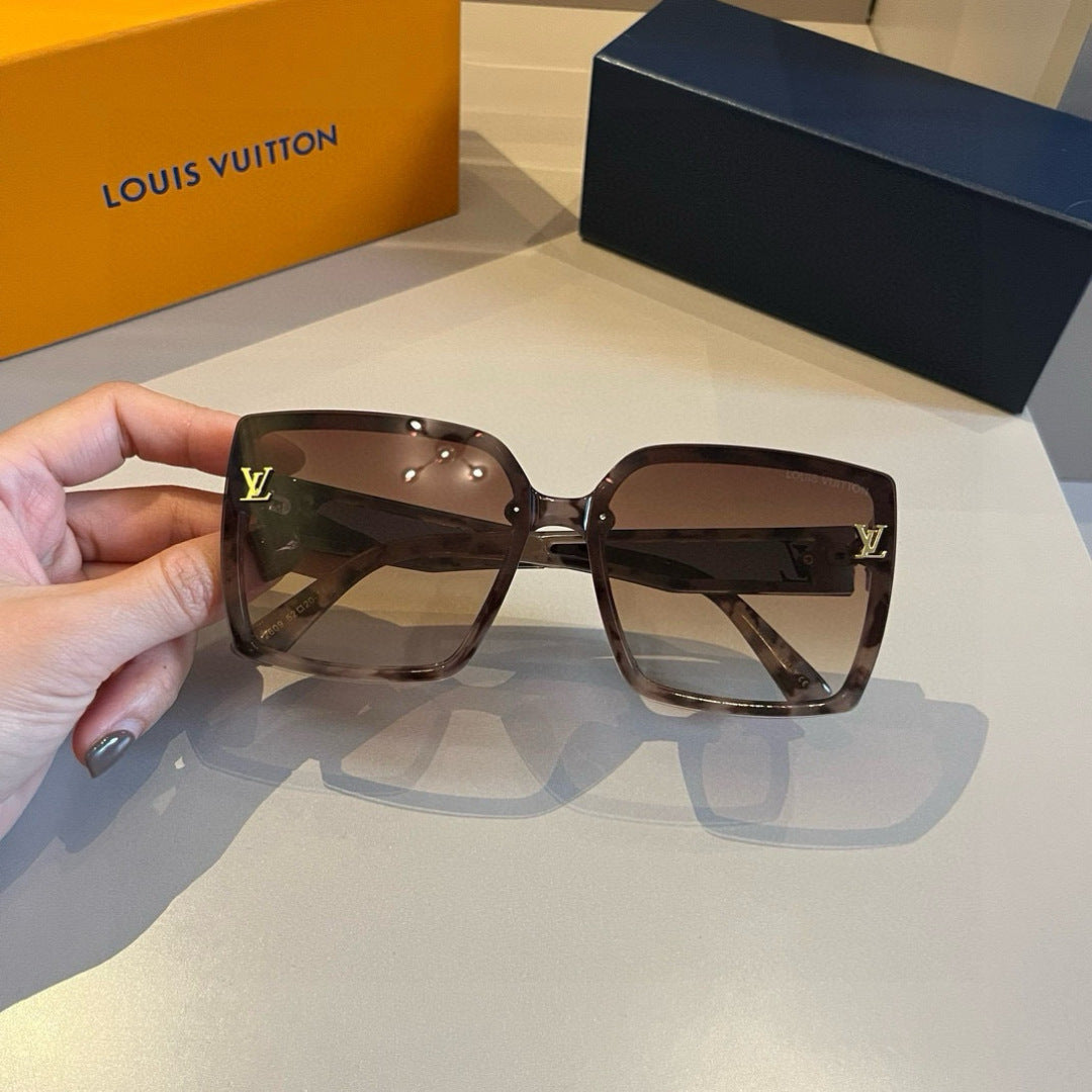 Louis Vuitton Fashion Gold Lens Sunglasses for Men & Women - 464679 - detail image 2