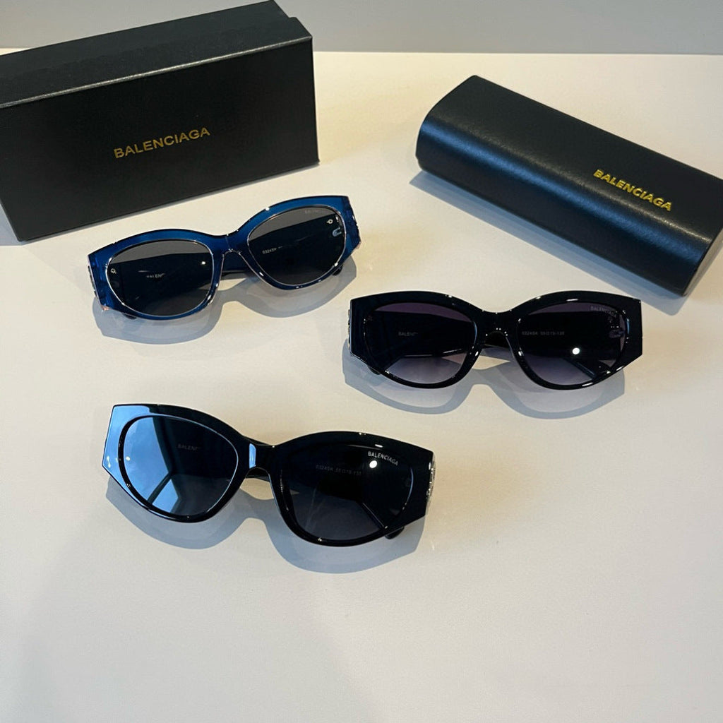Balenciaga Rectangular Black Lens Sunglasses for Men & Women - 358663 - detail image 11