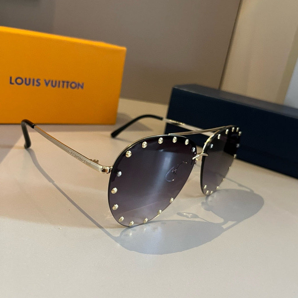 Louis Vuitton Metal Aviator Gold Lens Sunglasses for Men & Women - 448678