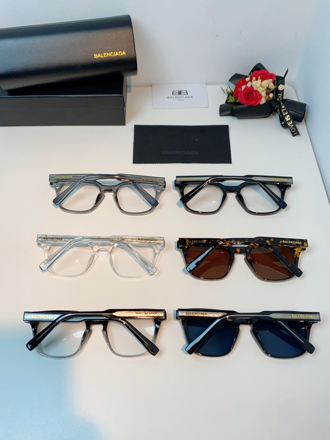 Balenciaga Blue-Light Fashion Gray Lens Sunglasses for Men & Women - detail image 11