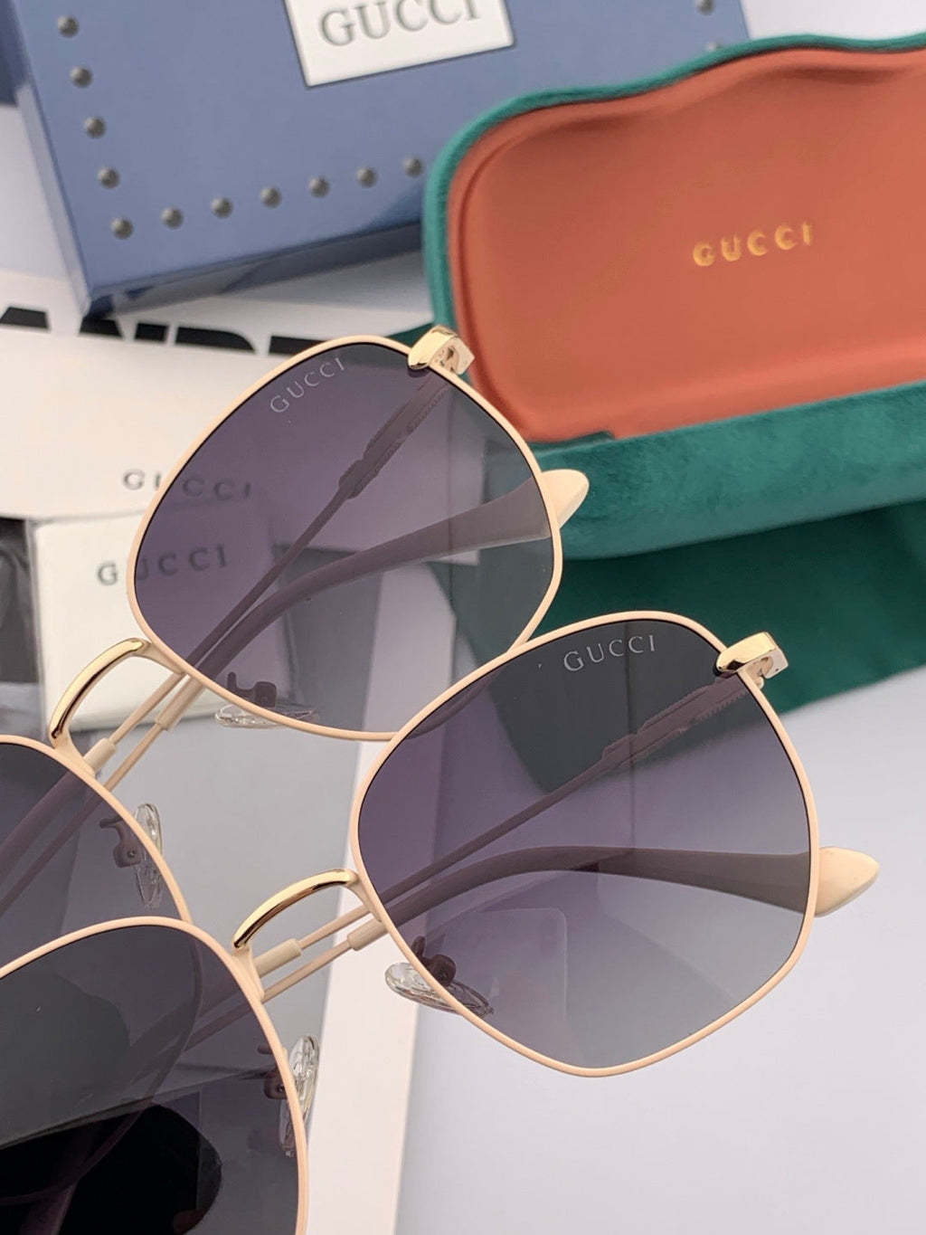 Gucci G7305 Polarized Fashion Gold Lens Sunglasses for Women - 934084 - detail image 5