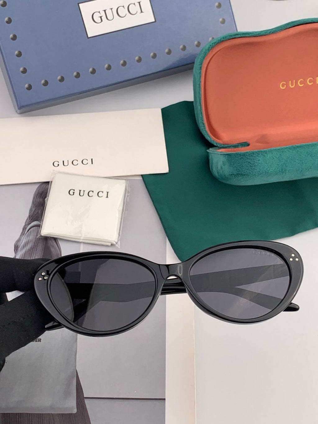Gucci G65504 Polarized Fashion Gold Lens Sunglasses for Men & Women - 934069 - detail image 2