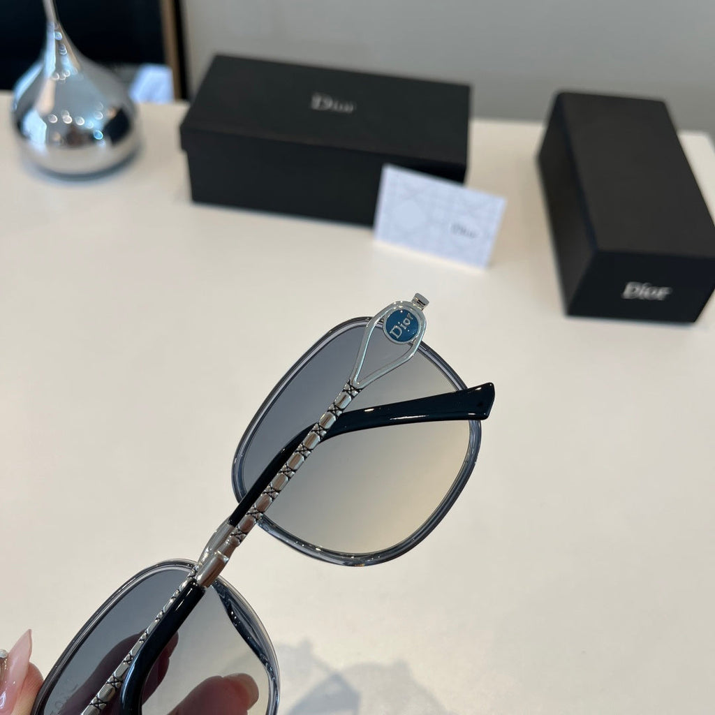 Dior Fashion Silver Lens Sunglasses for Men & Women - 371942 - detail image 7
