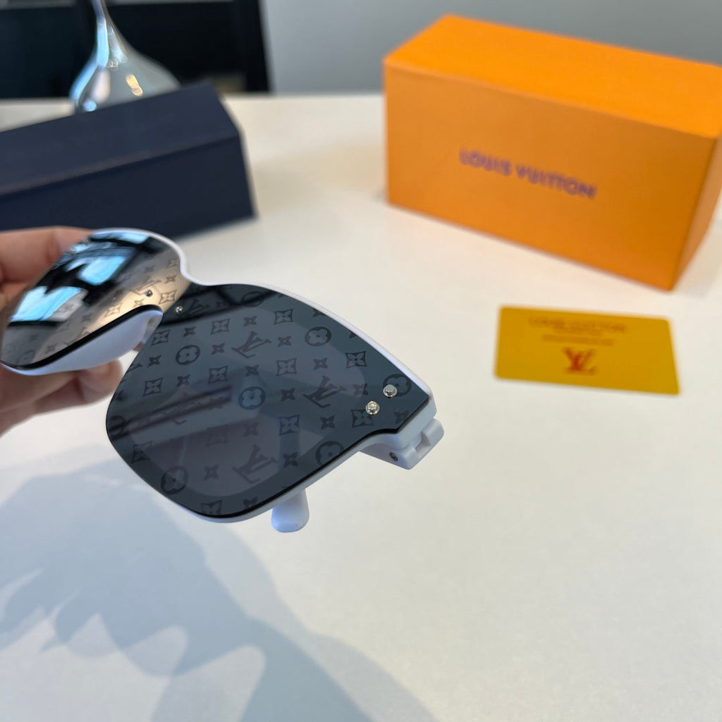 Louis Vuitton Fashion Silver Lens Sunglasses for Men & Women - detail image 6