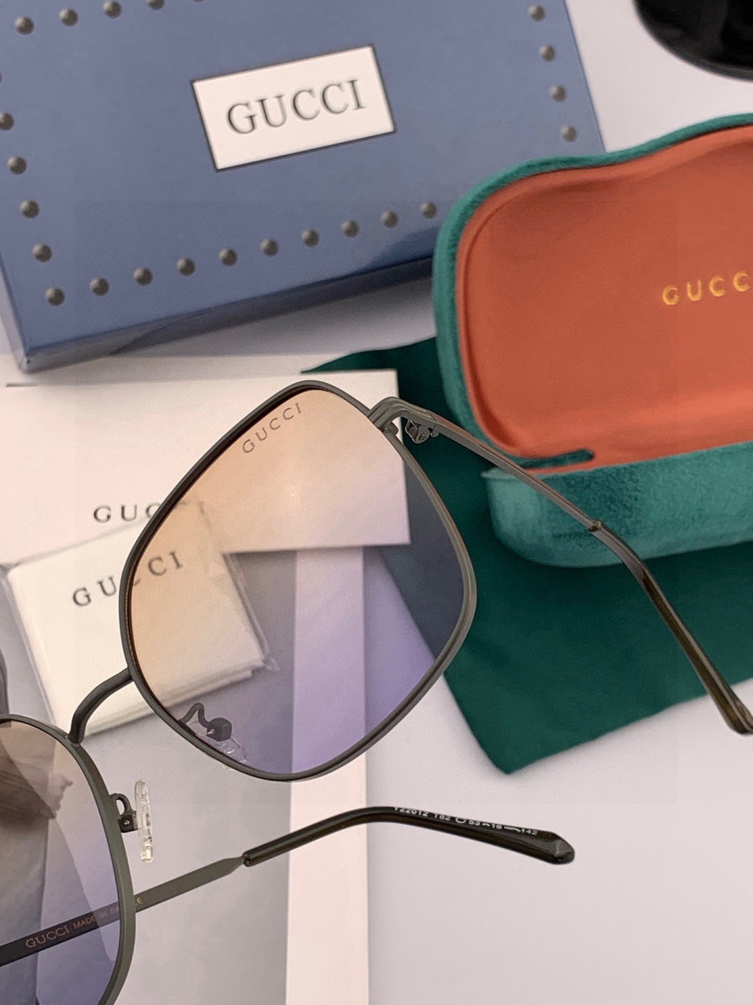 Gucci G22201 Metal Square Black Lens Sunglasses for Men & Women - detail image 3