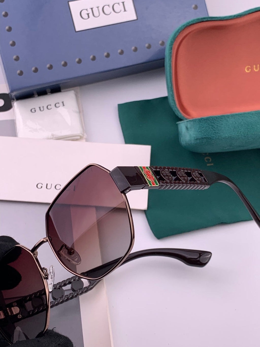 Gucci G1370 Metal Square Pink Lens Sunglasses for Men & Women - 997606 - detail image 3
