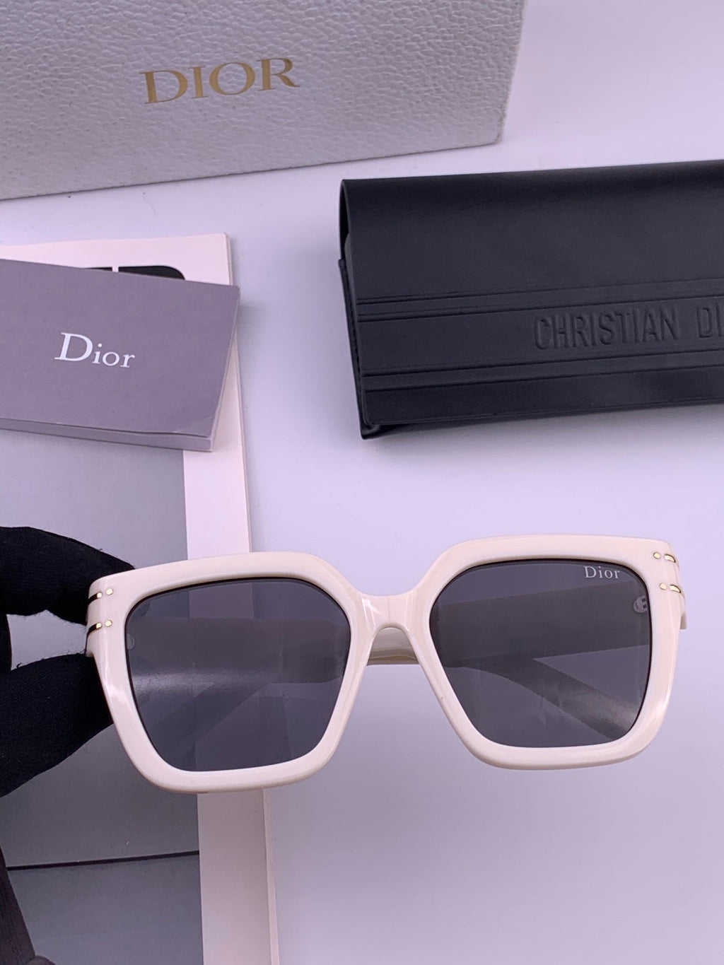 Dior CD9990 Polarized Square Black Lens Sunglasses for Women - 132406 - detail image 2
