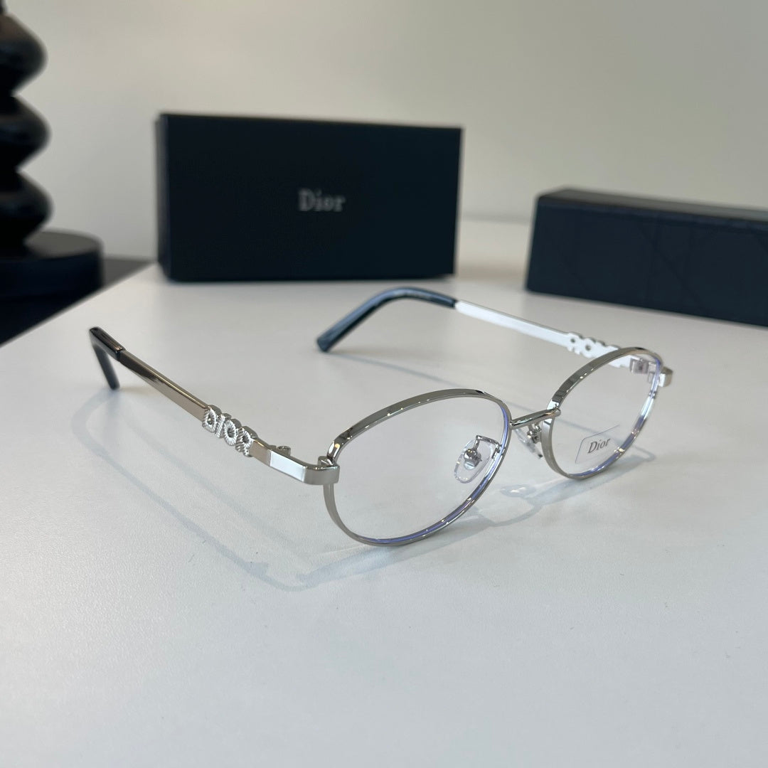 Dior Fashion Silver Lens Sunglasses for Men & Women - 371867