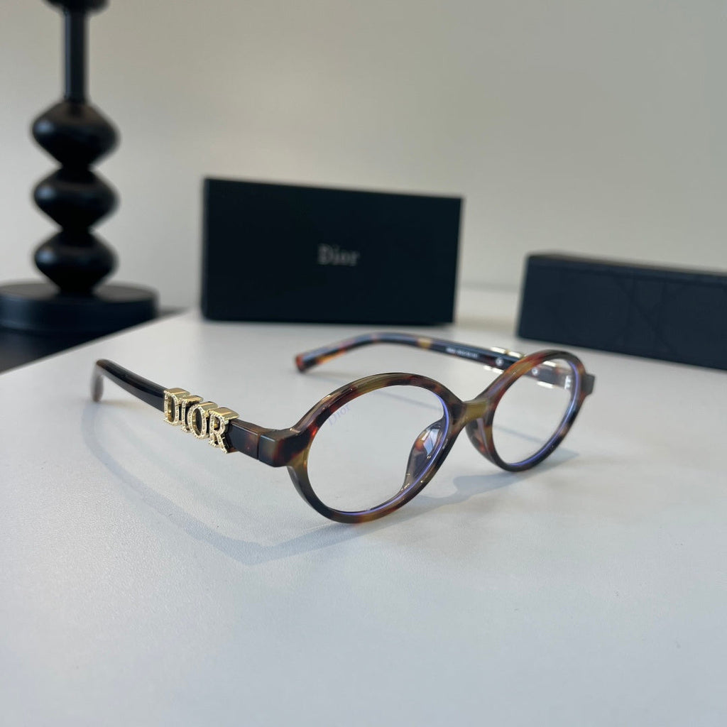Dior Fashion Silver Lens Sunglasses for Men & Women - 371869