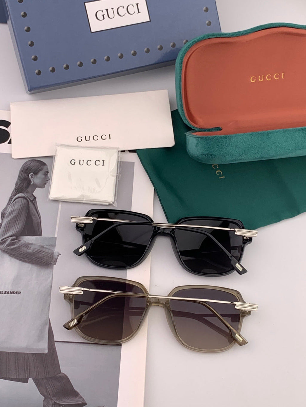Gucci G25504 Polarized Square Black Lens Sunglasses for Women - detail image 3