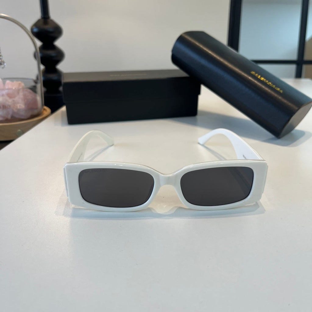 Balenciaga Rectangular Silver Lens Sunglasses for Men & Women - 487546 - detail image 2