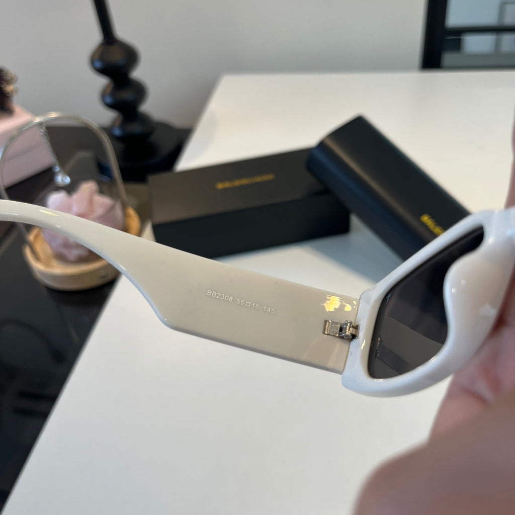 Balenciaga Rectangular Silver Lens Sunglasses for Men & Women - 449651 - detail image 8
